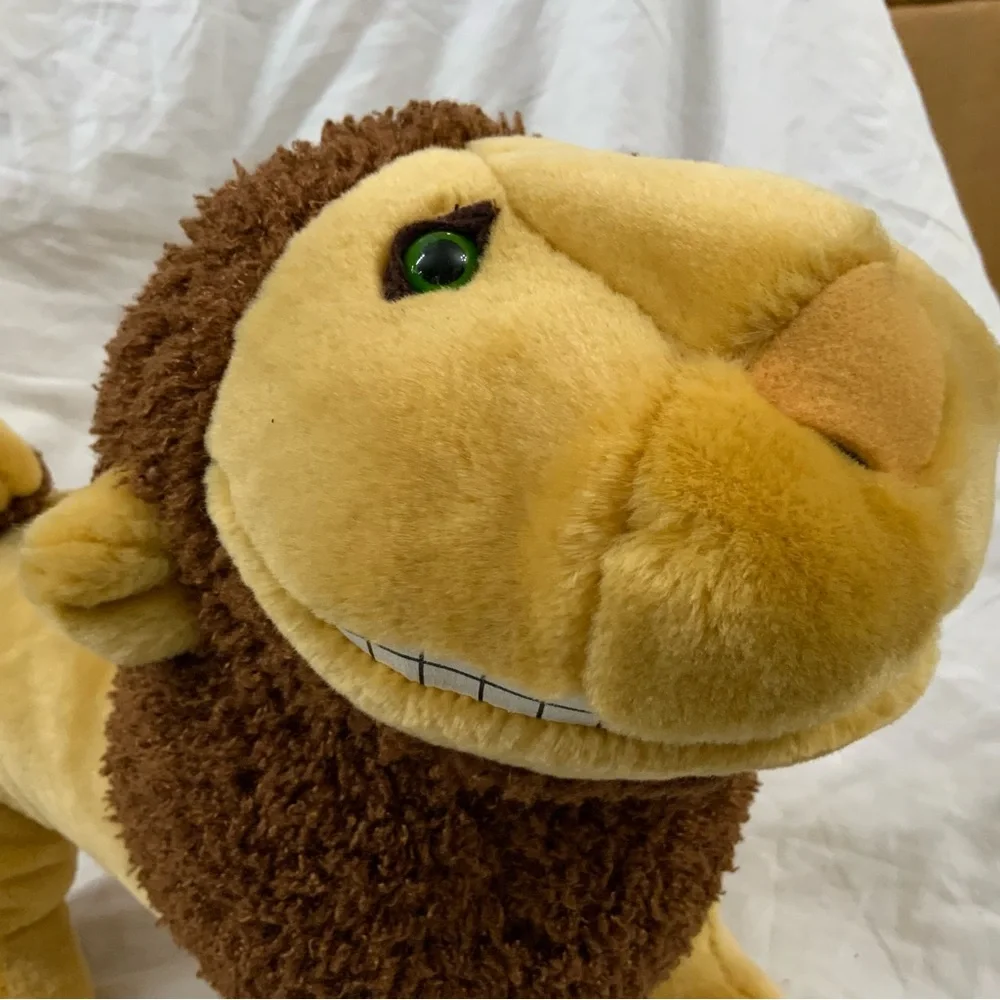 Gund Old Salem Winchester Lion Plush 12